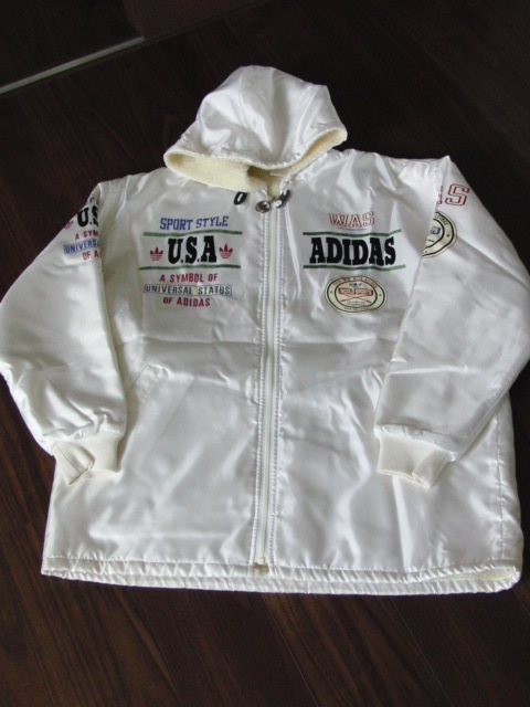 ビンテージ! WORLD adidas sports 90年代フードパーカー ビンテージ! WORLD adidas sports 90年代フードパーカー