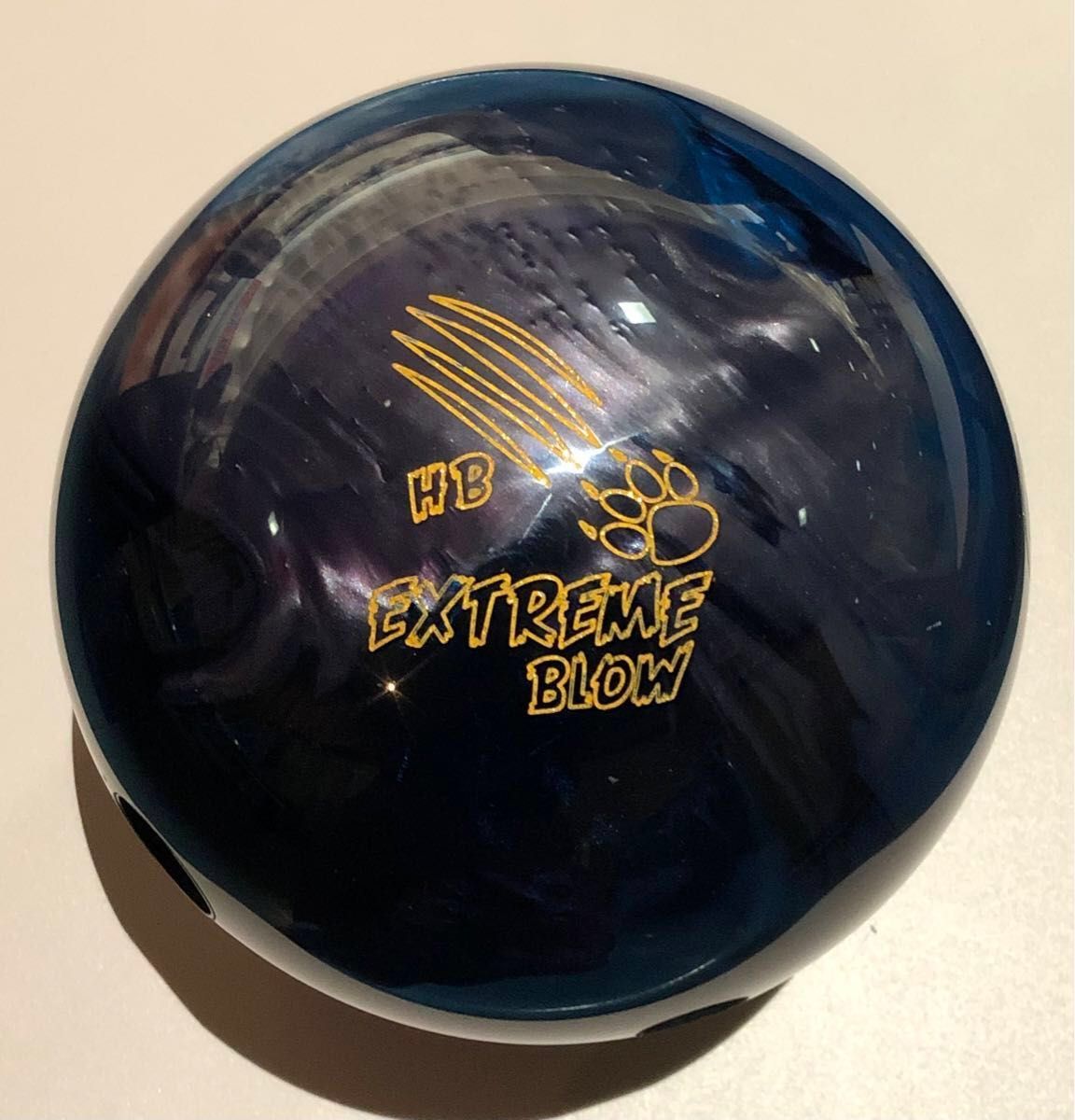 ハニーバジャーエクストリームブロー 15p 1oz ボウリングボール ハニーバジャーエクストリームブロー 15p 1oz ボウリングボール