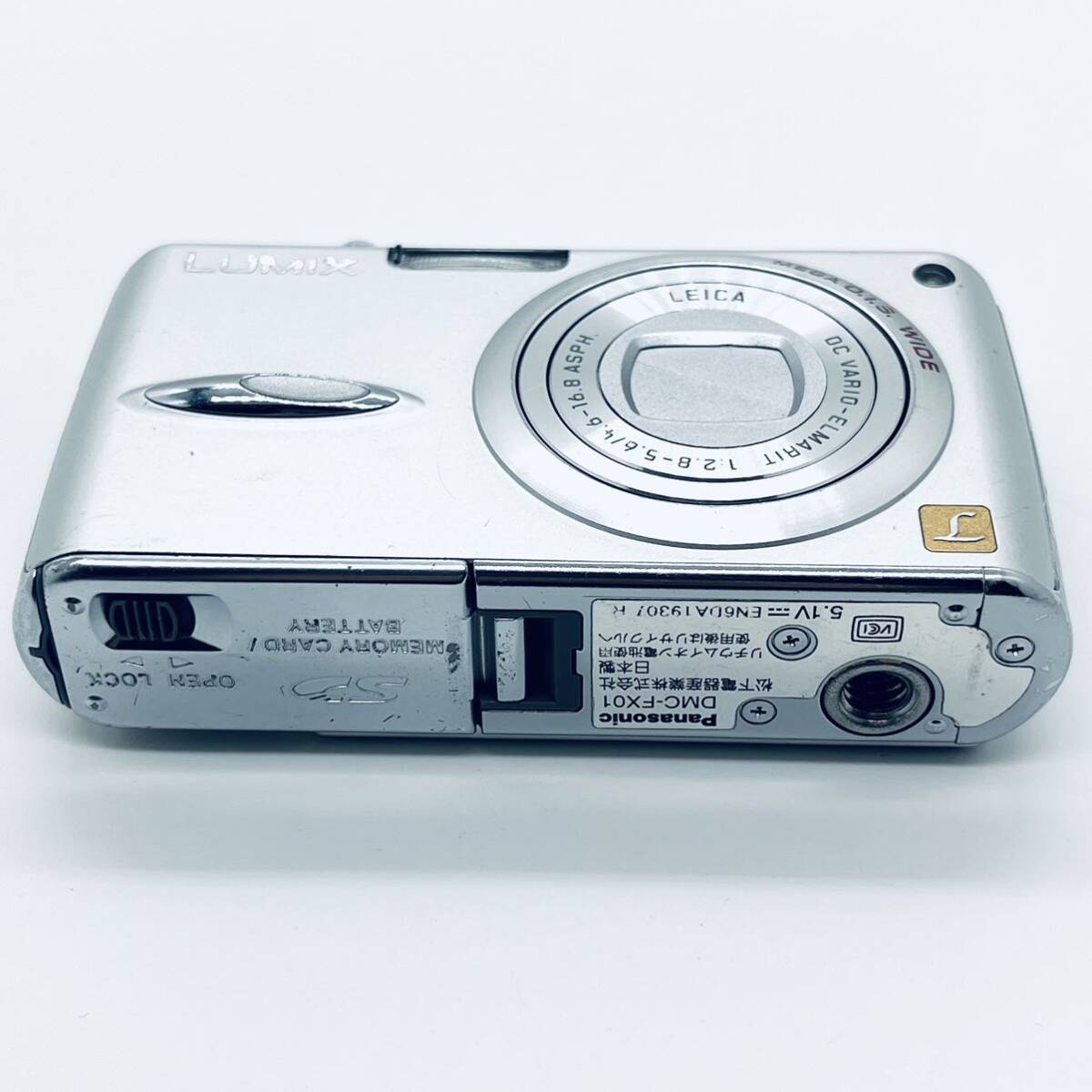 【動作品】Panasonic Lumix DMC-FXO 1 /箱 バッテリー 充電器 説明書 配線　セット/DE-A11/コンパクトデジタル コンデジ デジカメ_画像2