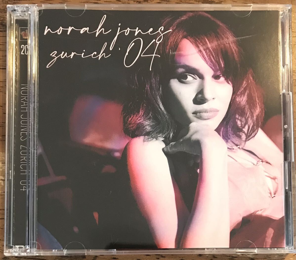 Norah Jones / ノラ・ジョーンズ / Zurich ‘04 (2CD / Pressed CD ) / Live in Zurich, June 12th 2004 / Soundboard Recording / Very_画像1