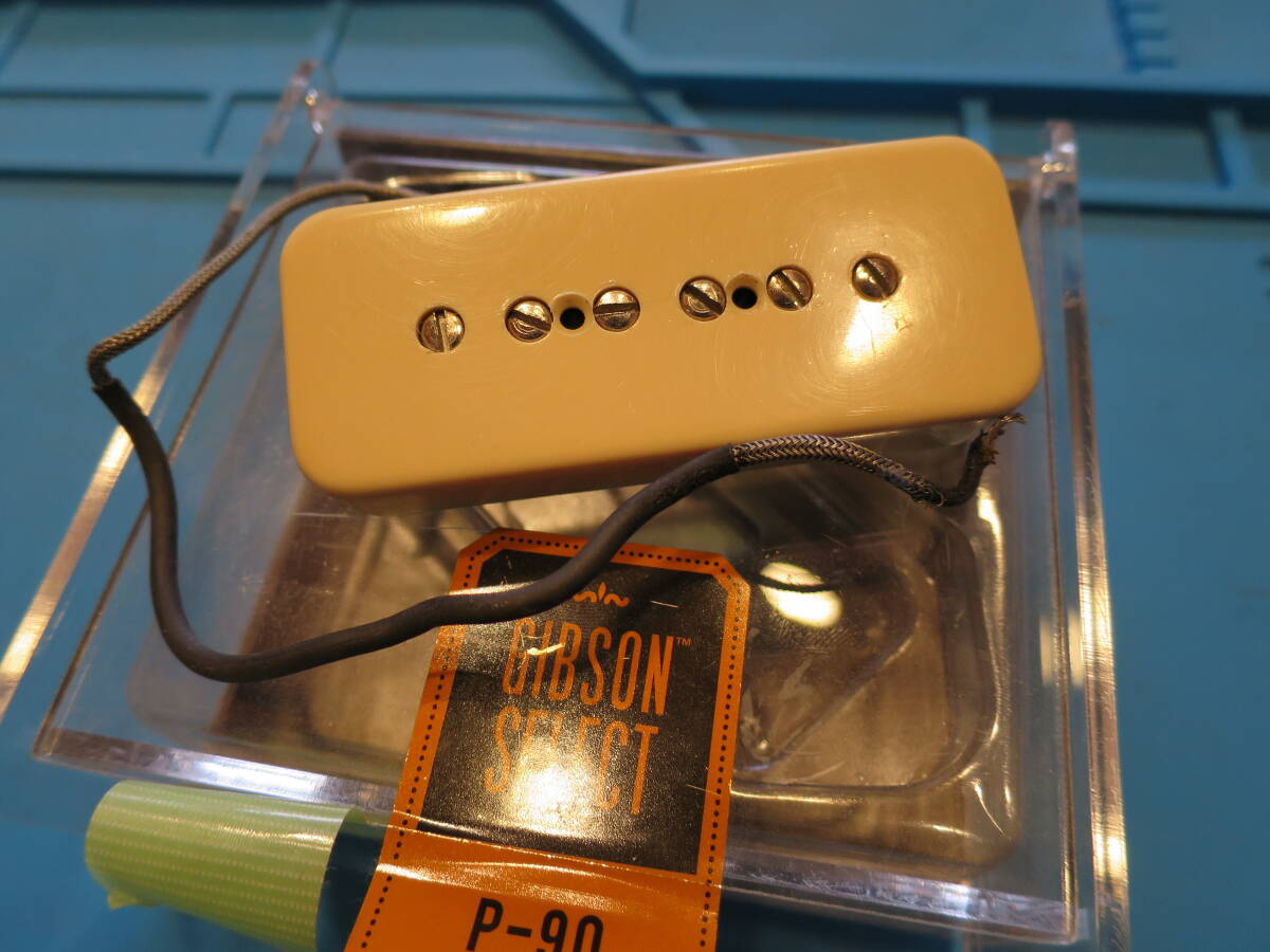 Gibson ギブソン P-90 Soapbar Cream Cover ギターピックアップ ①_画像2