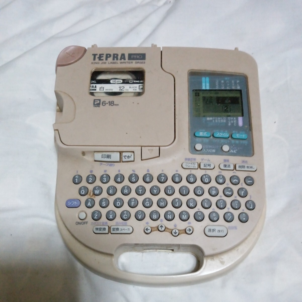 テプラ( TEPRA ) 中古品(USED) 使用出来ますが、裏ブタ閉まりません。ジャンク扱い_画像1