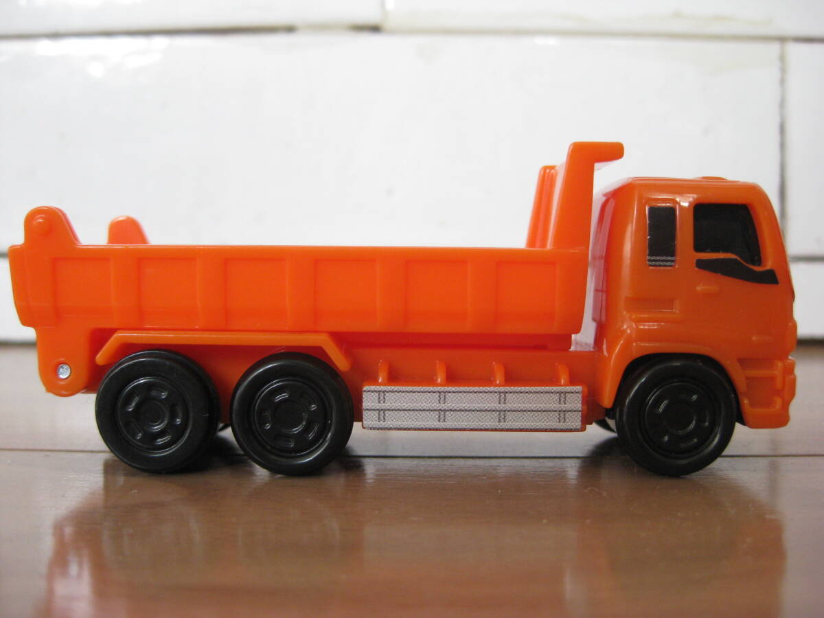 happy комплект Tomica Isuzu Giga самосвал машина 2014 грузовик orange 