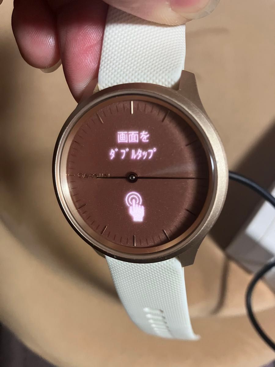 5000円　最終値下げ　GARMIN ガーミン　vivomove Style Whiteスマートウォッチ　腕時計