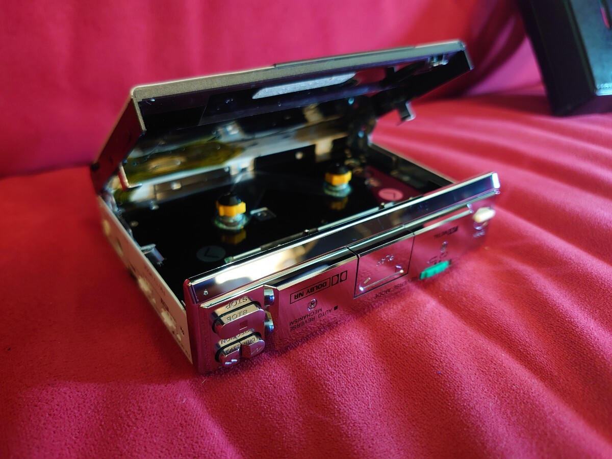 【AIWA】HS-UV9 Cassette Boy vintage PORTABLE RADIO CASSETTE PLAYER アイワ レトロ ポータブル ラジオ カセットプレーヤー の画像6