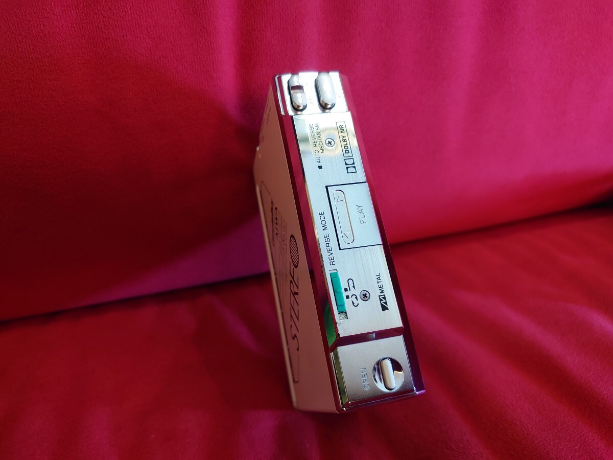 【AIWA】HS-UV9 Cassette Boy vintage PORTABLE RADIO CASSETTE PLAYER アイワ レトロ ポータブル ラジオ カセットプレーヤー の画像4