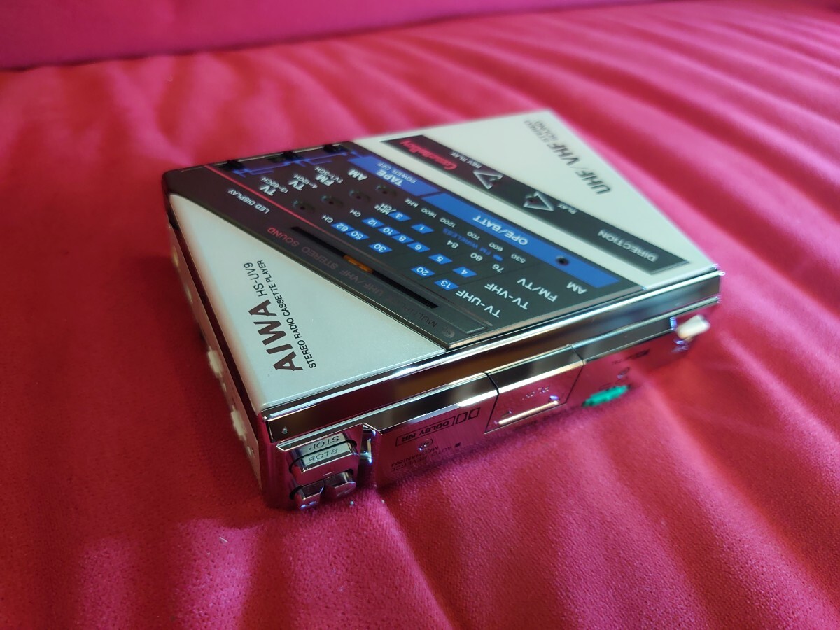 【AIWA】HS-UV9 Cassette Boy vintage PORTABLE RADIO CASSETTE PLAYER アイワ レトロ ポータブル ラジオ カセットプレーヤー の画像3