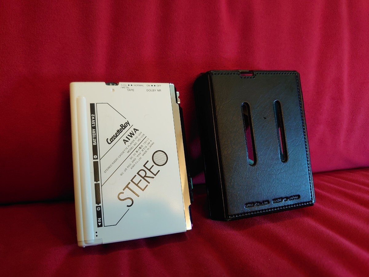 【AIWA】HS-UV9 Cassette Boy vintage PORTABLE RADIO CASSETTE PLAYER アイワ レトロ ポータブル ラジオ カセットプレーヤー の画像5