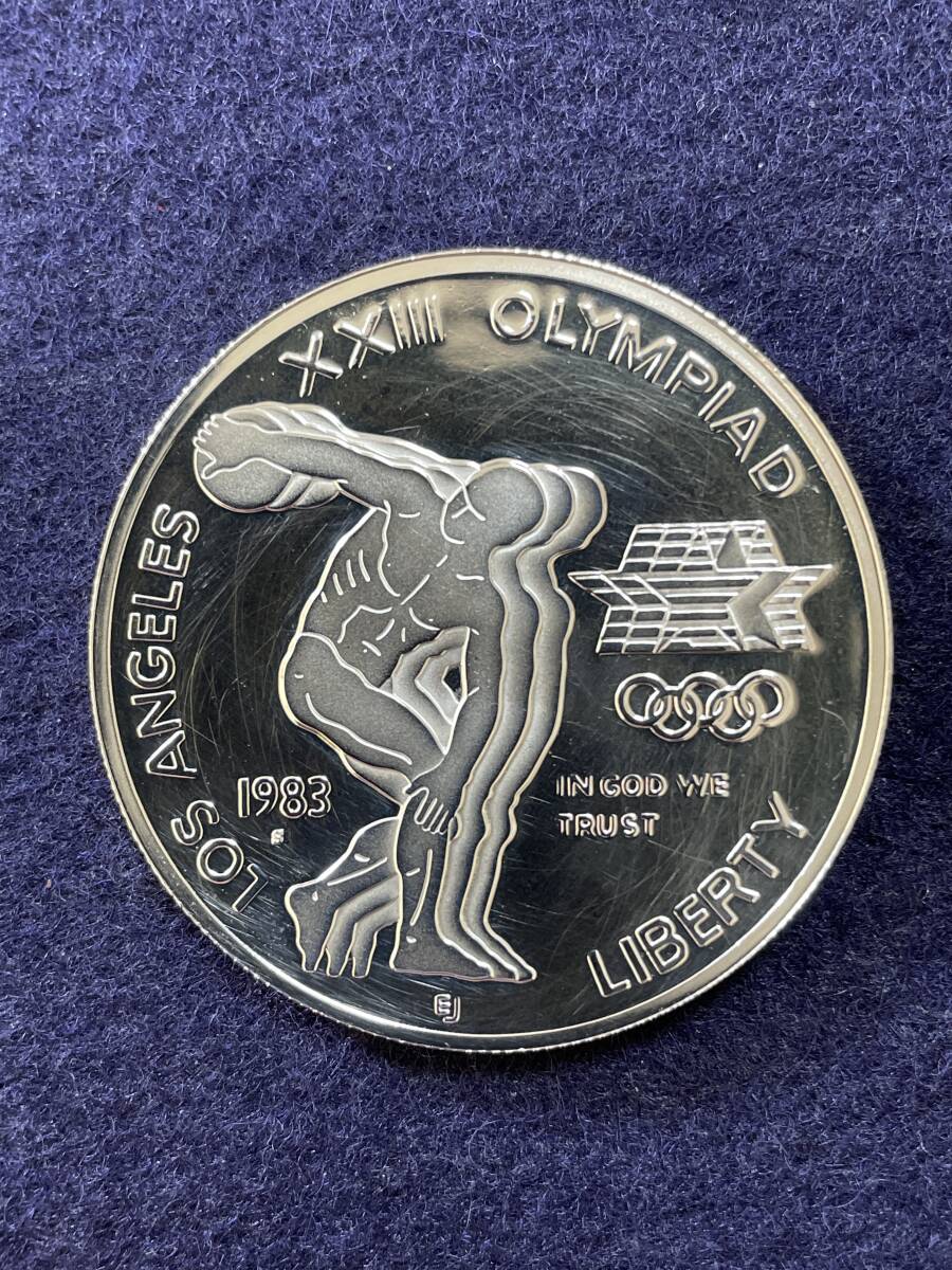 1983年　ロサンゼルスオリンピック　記念銀貨　アメリカ１ドル　銀貨　プルーフ　ケース付き_画像4