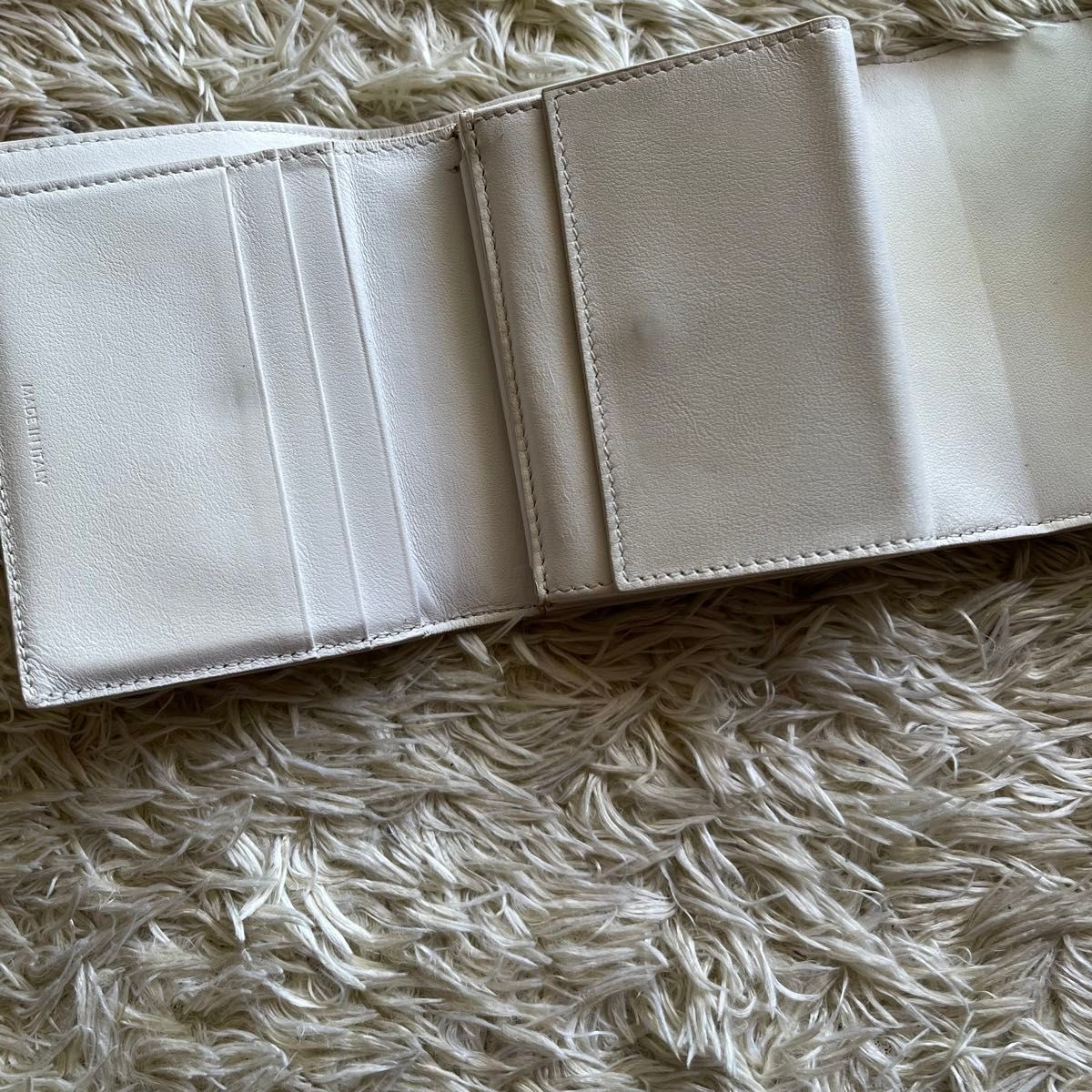 箱付き CELINE セリーヌ スモール トリフォールドウォレット 三つ折り財布 ホワイト 保存袋付 コンパクト