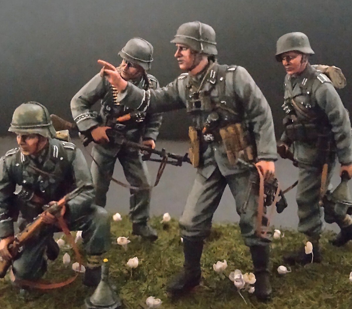 1/35 ドラゴン ドイツ歩兵 ウクライナ 1943 フィギュア完成品の画像1