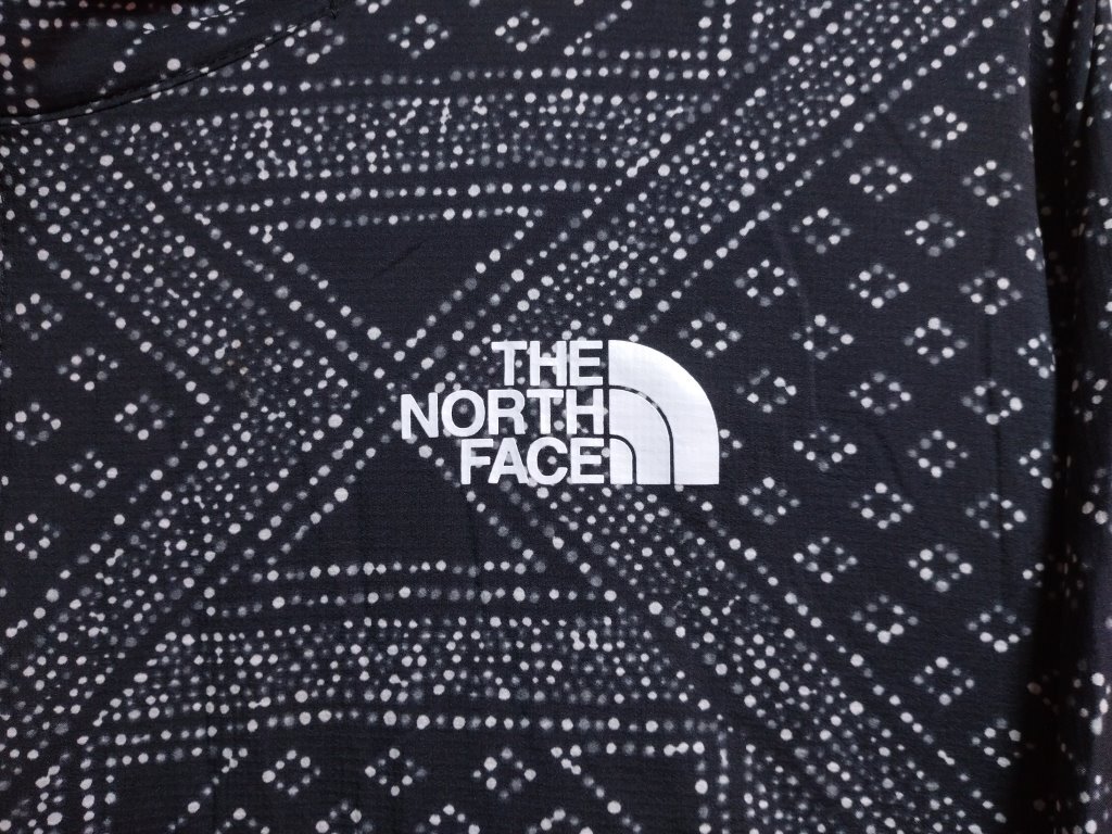 ザ・ノースフェイス THE NORTH FACE パーカー ジャケット ノベルティスワローテイルフーディ 軽量 薄手 撥水 柄 XL NP71525 ZAOEIGKK_画像3