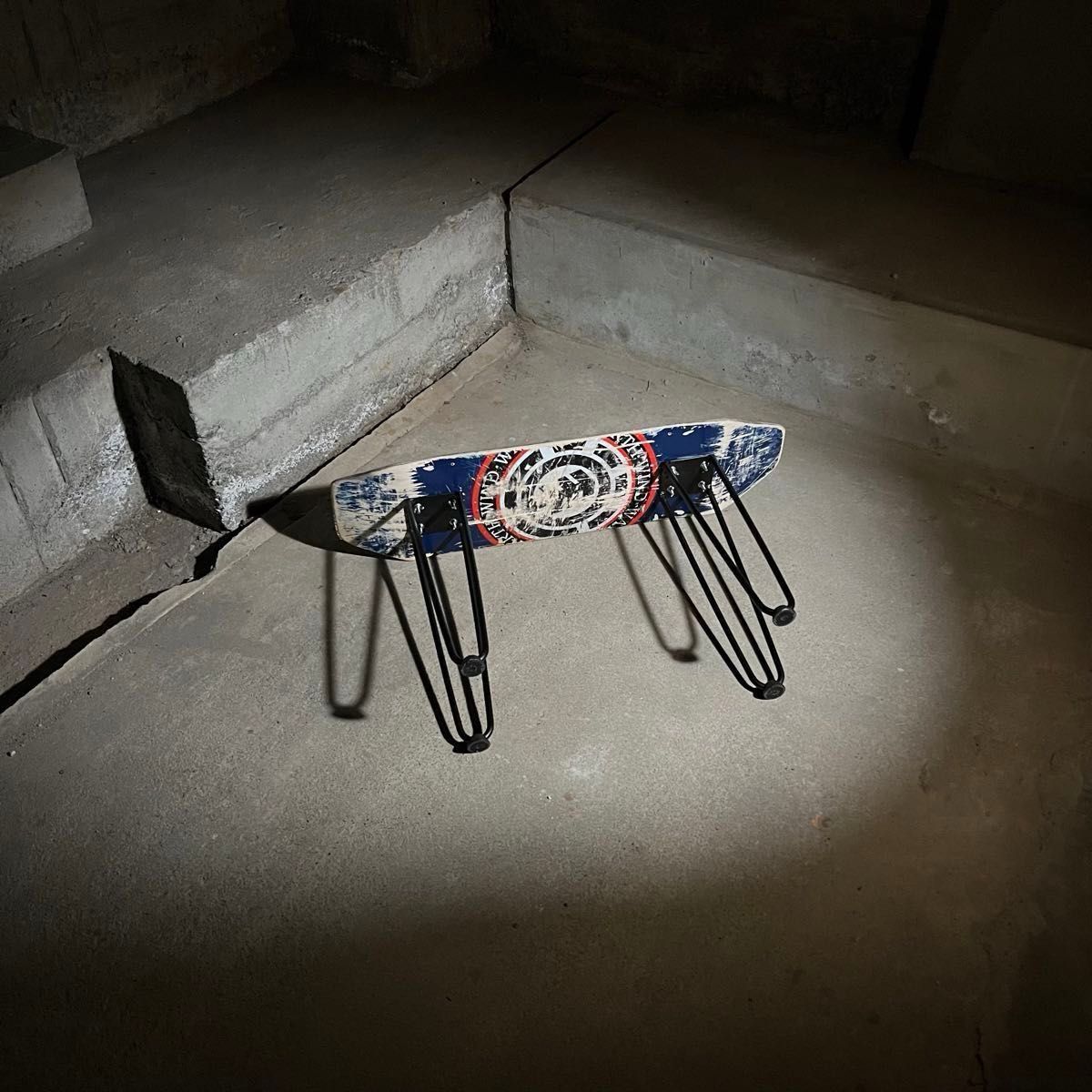 ●スケートボード　スケボー　テーブル　椅子　イス　チェア　ベンチ　サイドテーブル　コーヒーテーブル　ミニテーブル　スツール　101