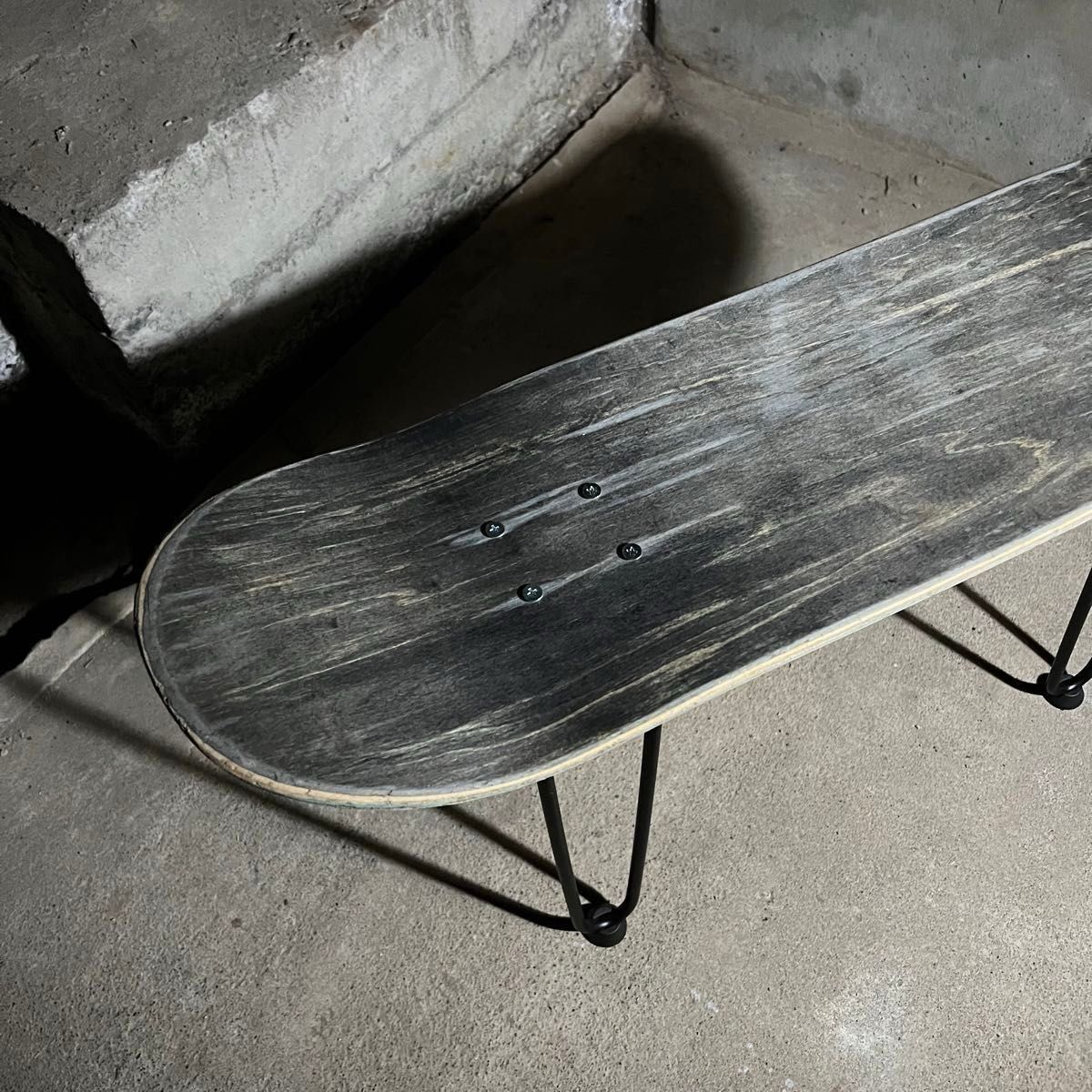 ●スケートボード　スケボー　テーブル　椅子　イス　チェア　ベンチ　サイドテーブル　コーヒーテーブル　スツール　74