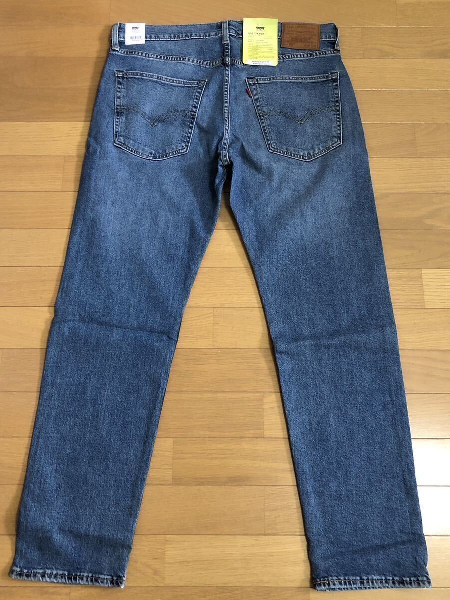 Levi's 502 TAPER WORN IN W36 L32