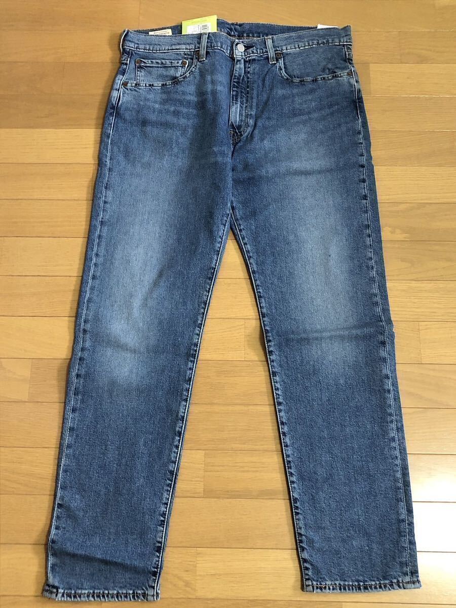 Levi's 502 TAPER WORN IN W36 L32