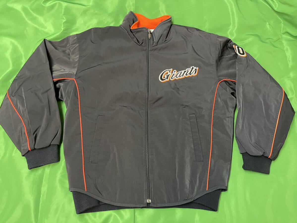 お歳暮 2024 読売ジャイアンツ 南真一郎 #50 支給品 ジャンパー DESCENTE サイズXA ⑤ 実使用、サイン入り