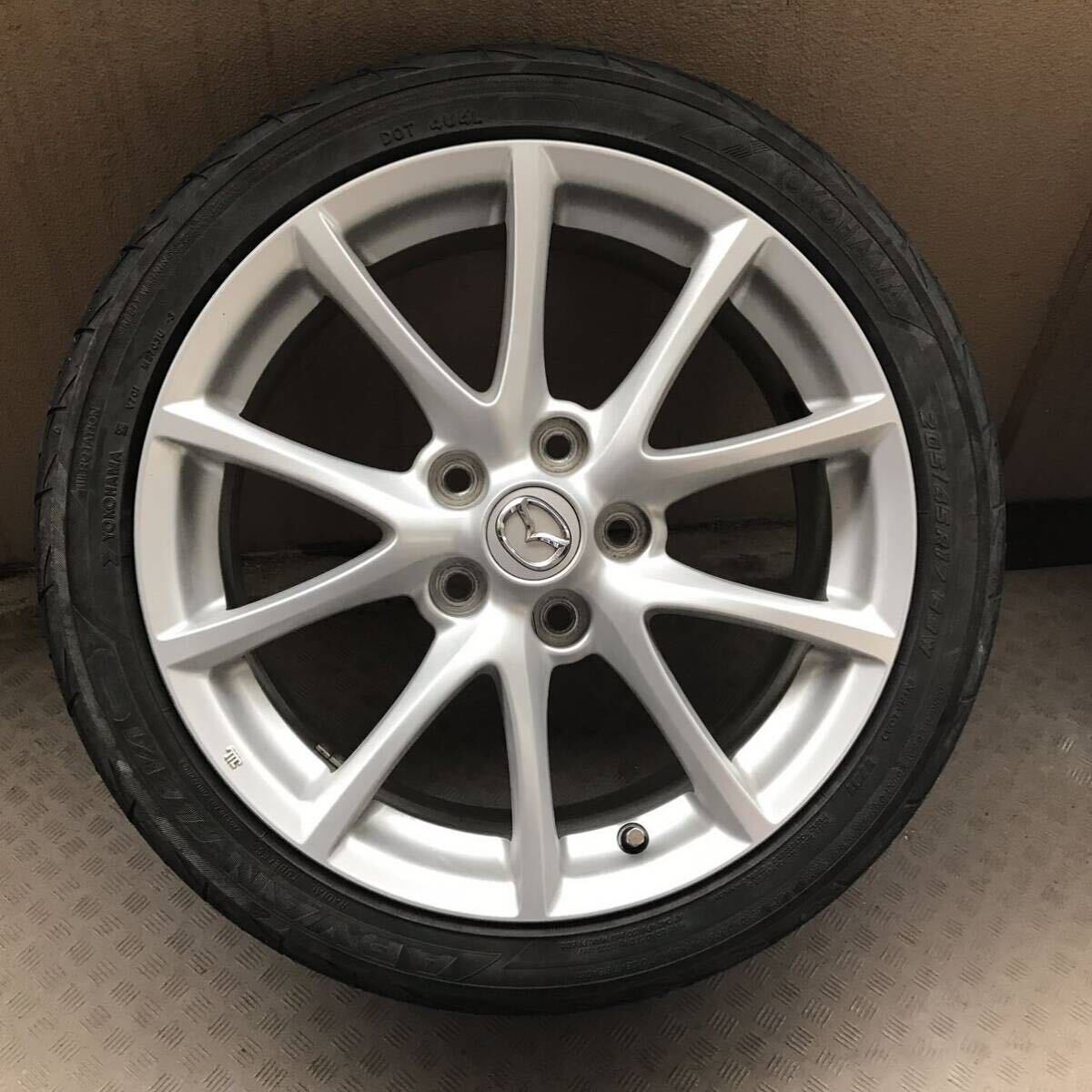 ♪マツダ ロードスター NCEC 純正 17インチ タイヤ付きアルミホイール 4本セットADVAN FLEVA 205/45R17 5部山 7J+55 PCD114.3 5穴の画像6