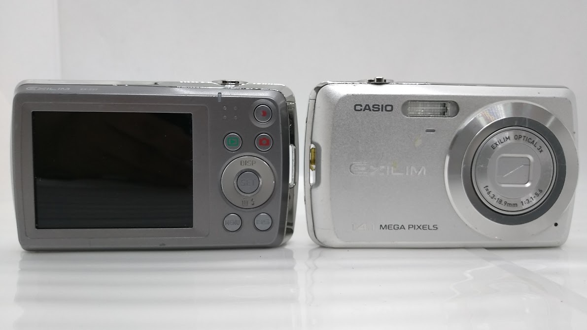 ●ジャンク・動作未確認　CASIO EXILIM EX-ZS10　5台/Panasonic DMC-S1 1台/EXILIM EX-Z37　バッテリーなし　12台/CASIO　EX-TR15　1台_画像9