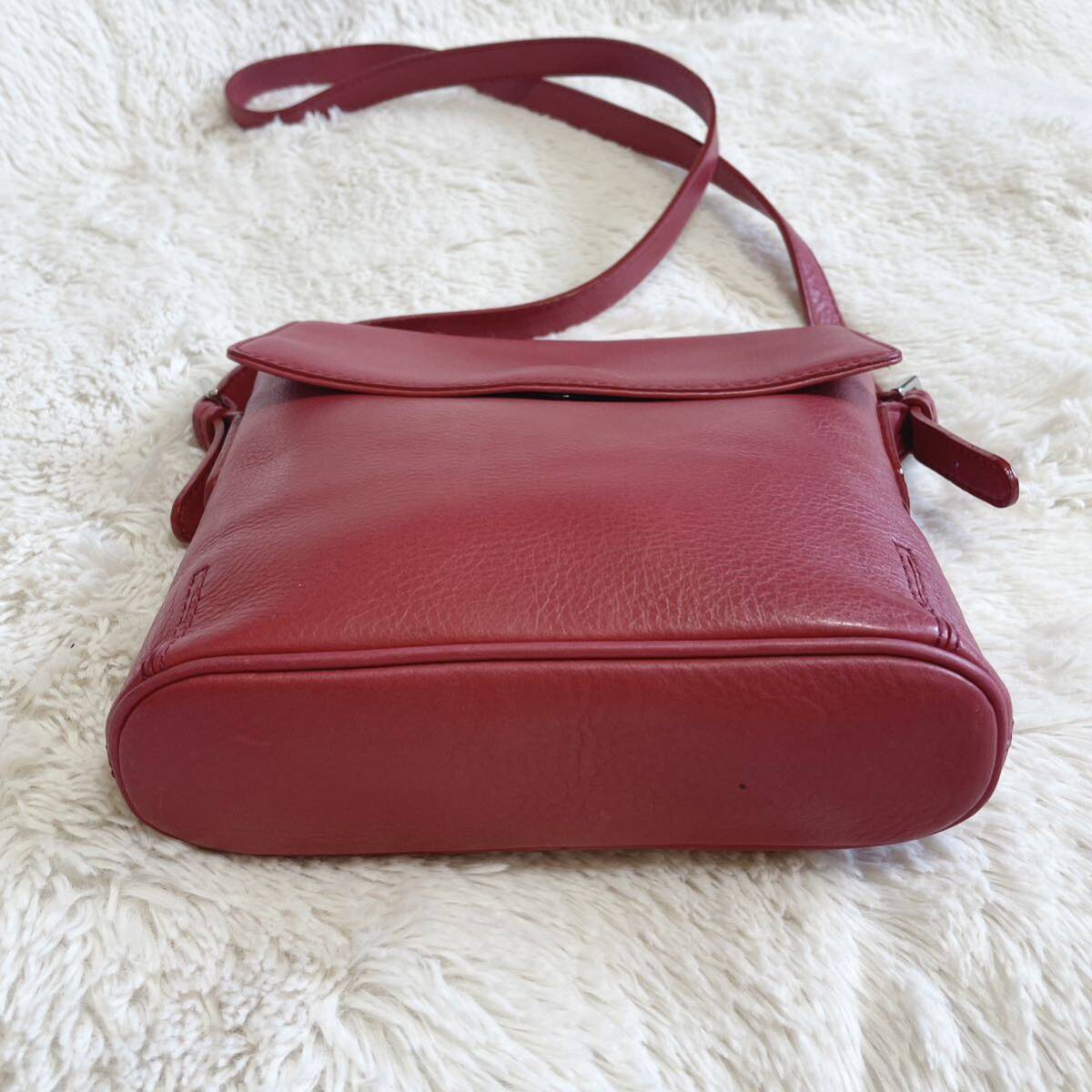 希少 BURBERRY オールレザー ノバチェック ロゴ ショルダー 希少 BURBERRY オールレザー ノバチェック ロゴ ショルダー