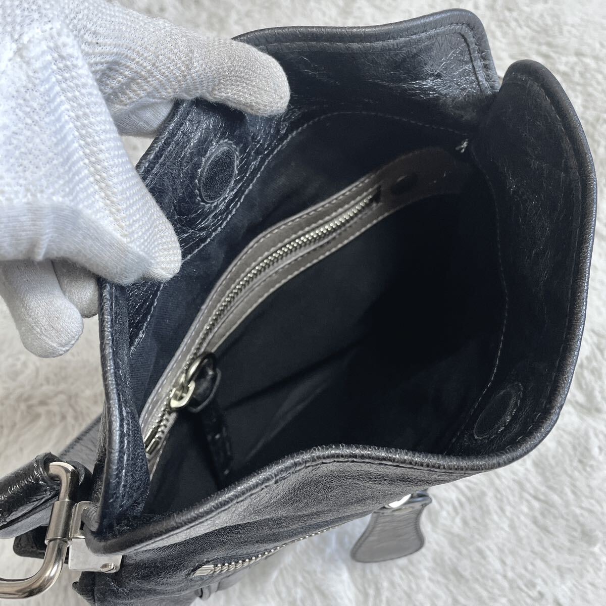 Chloe クロエ ベイ オールレザー ショルダーバッグ ロゴ Chloe クロエ ベイ オールレザー ショルダーバッグ ロゴ