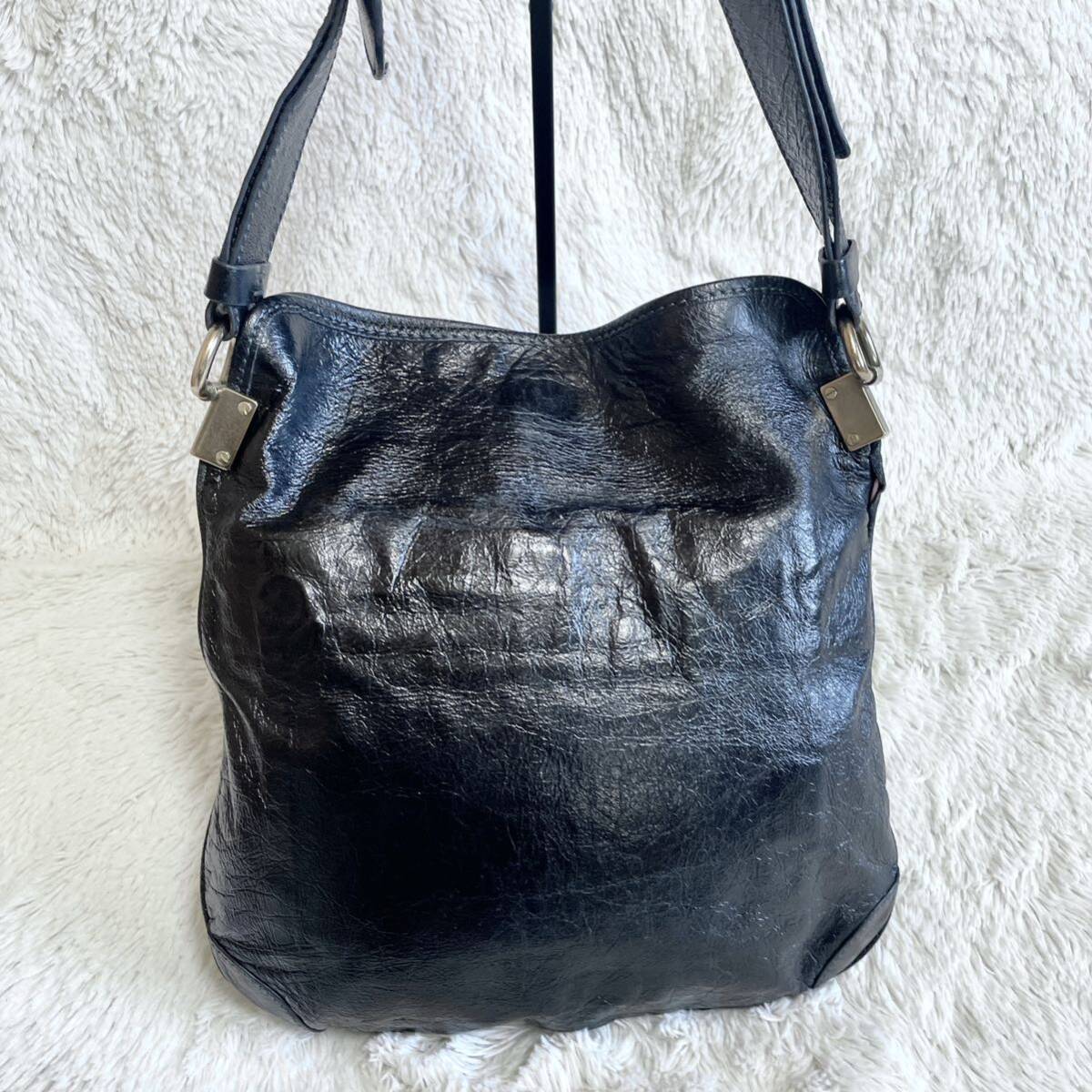 Chloe クロエ ベイ オールレザー ショルダーバッグ ロゴ Chloe クロエ ベイ オールレザー ショルダーバッグ ロゴ