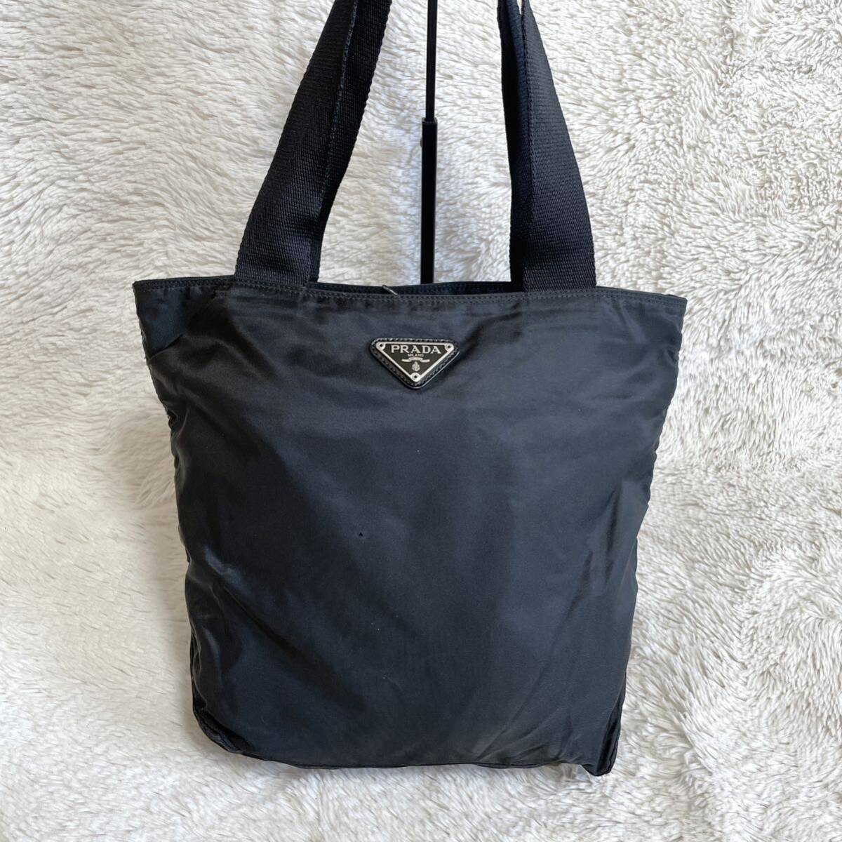PRADA プラダ 三角ロゴプレート ナイロン トートバッグ PRADA プラダ 三角ロゴプレート ナイロン トートバッグ