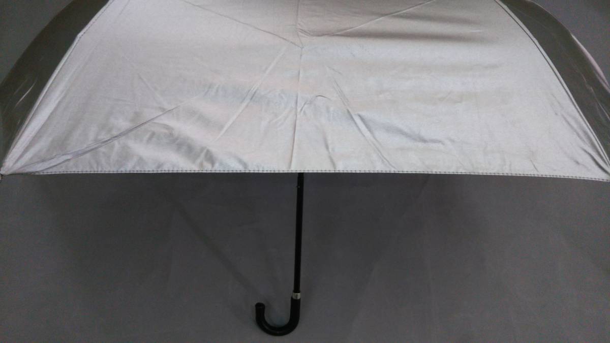 晴雨兼用傘　雨傘　日傘　折りたたみ傘　表シルバー裏ブラック　新品