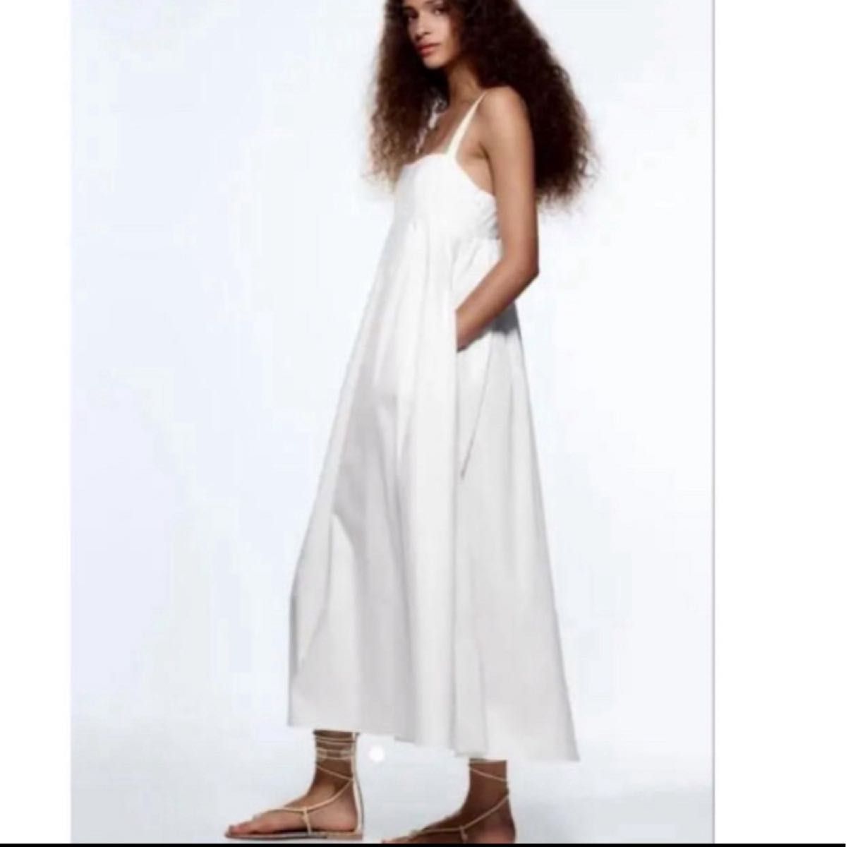 ZARA ミディボリュームワンピース ホワイト ザラ キャミ ロング ZARA ミディボリュームワンピース ホワイト ザラ キャミ ロング