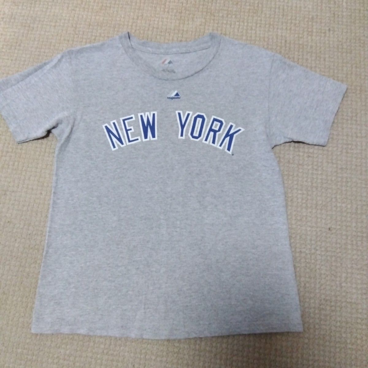 イチロー　ヤンキース　tシャツ  majestic  メジャーリーグ　グレー 半袖Tシャツ Majestic製 メジャーリーグ S