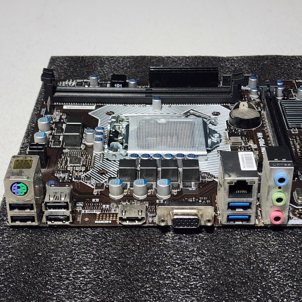 MSI H110M PRO-VH IOパネル付属 LGA1151 MicroATXマザーボード 第6・7世代CPU対応 Bios 動作確認済 PCパーツの画像3