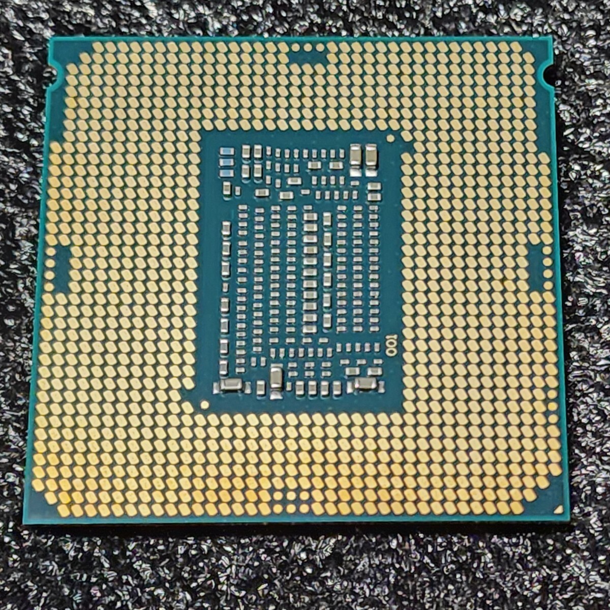 CPU Intel Core i7 8700K 3.7GHz 6コア12スレッド CoffeeLake PCパーツ インテル 動作確認済み_画像2