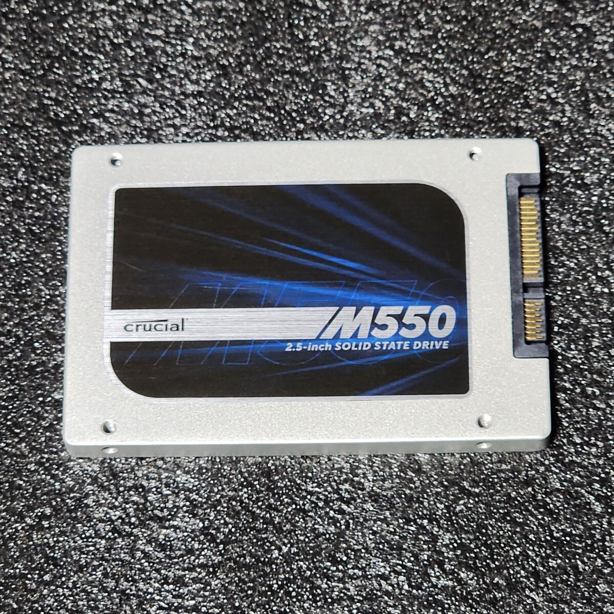 CRUCIAL M500(CT256M550SSD1) 256GB SATA SSD 正常品 2.5インチ内蔵SSD フォーマット済 PCパーツ 動作確認済 240GB 250GB