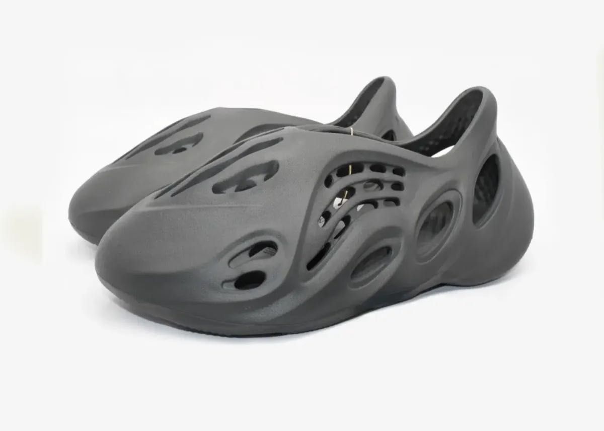 29.5  adidas YEEZY Foam Runner "Carbon"アディダス イージー フォームランナー "カーボン"