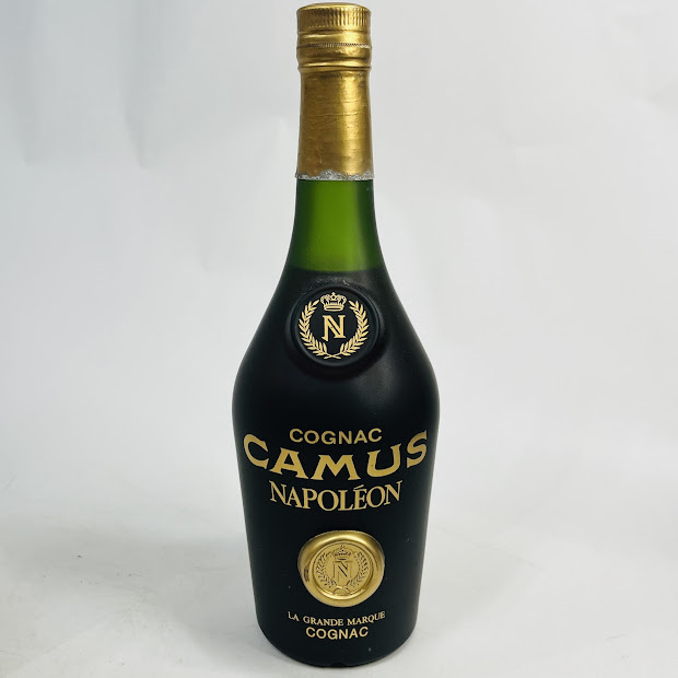 【未成年の飲酒は法律で禁じられています】カミュ ナポレオン 700ml 【10年 古酒】 スリムボトル 40度_画像2