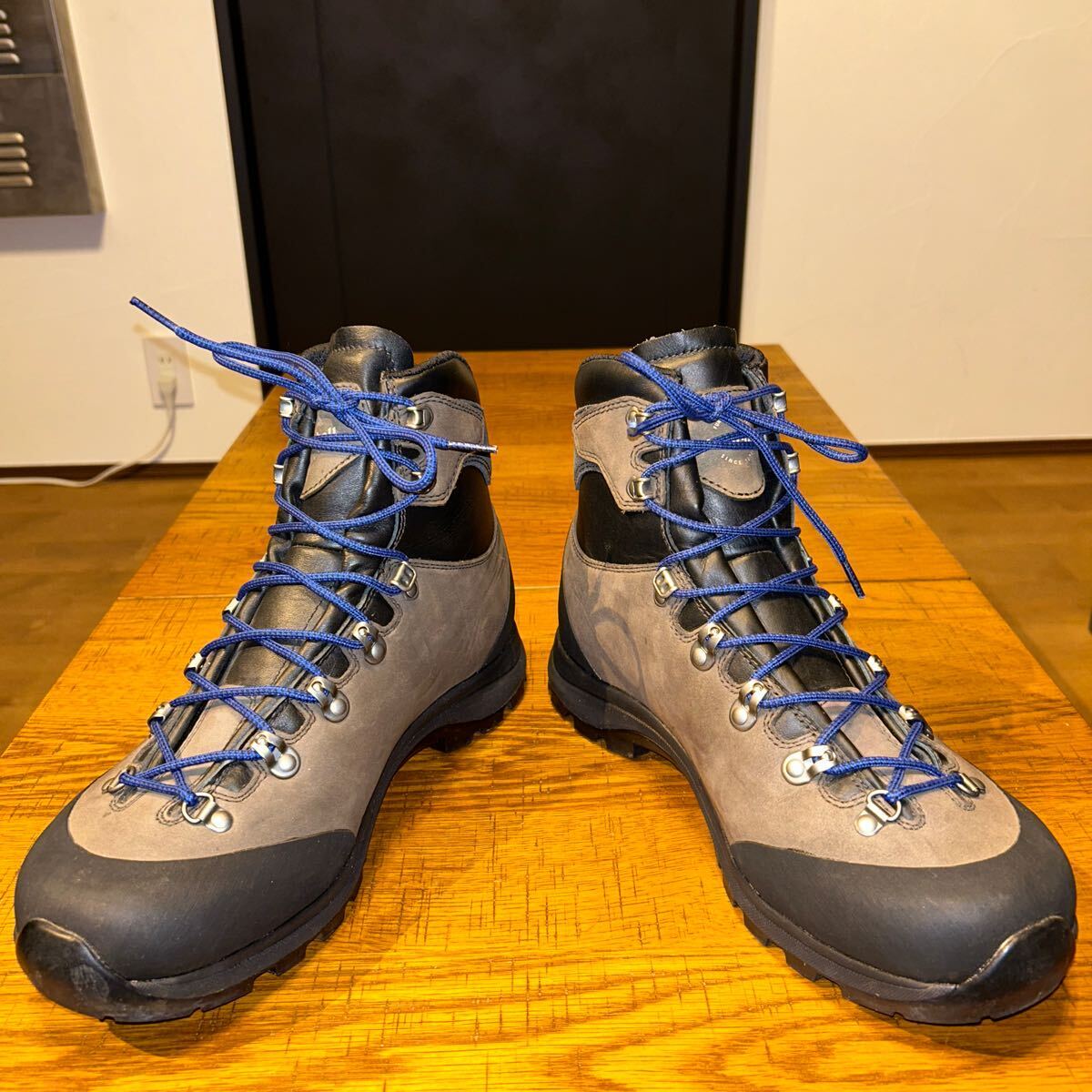 mont-bellモンベル アルパインクルーザー800トレッキングブーツ 登山靴ゴアテックス27.5㎝