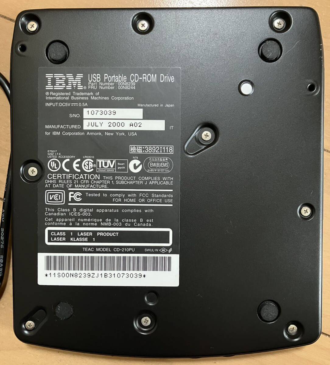 IBM USB Portable CD ROM ドライブ_画像4