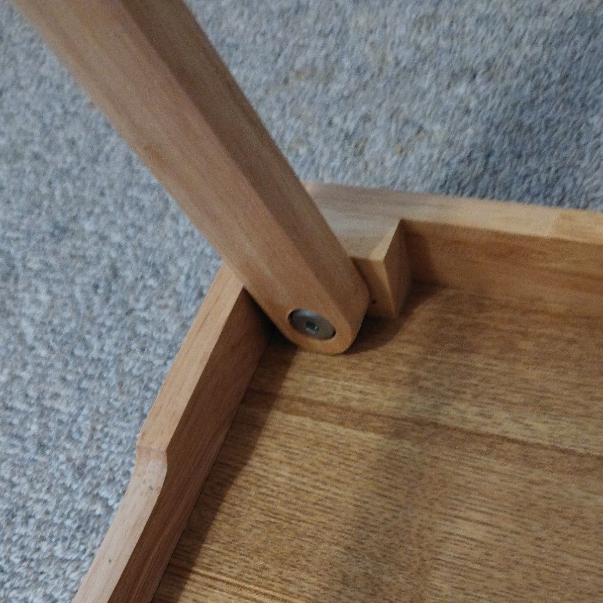 テーブル　サイド用　全て木製(軸以外)