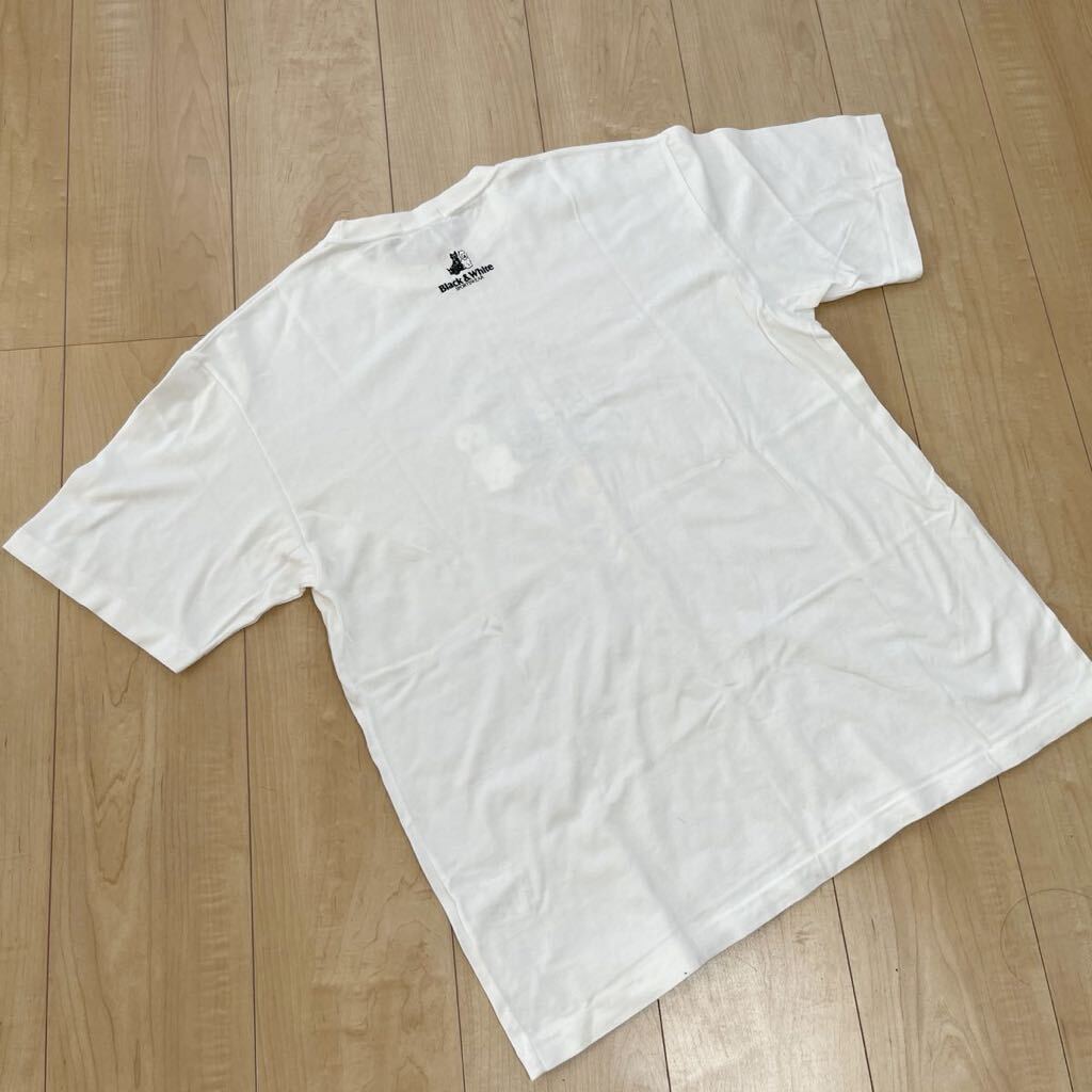 美品　BLACK&WHITE ブラックアンドホワイト　半袖　Tシャツ フリーサイズ　ホワイト　白　丸首　プリントTシャツ　_画像3