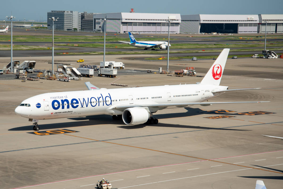 飛行機　デジタル画像 JAL ボーイング777 ワンワールド 3_画像1