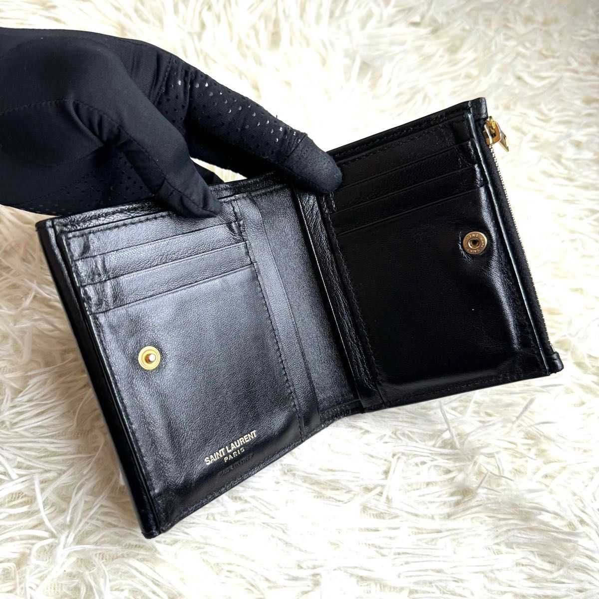 美品 希少 / YSL サンローラン アップタウンコンパクト 美品 希少 / YSL サンローラン アップタウンコンパクト