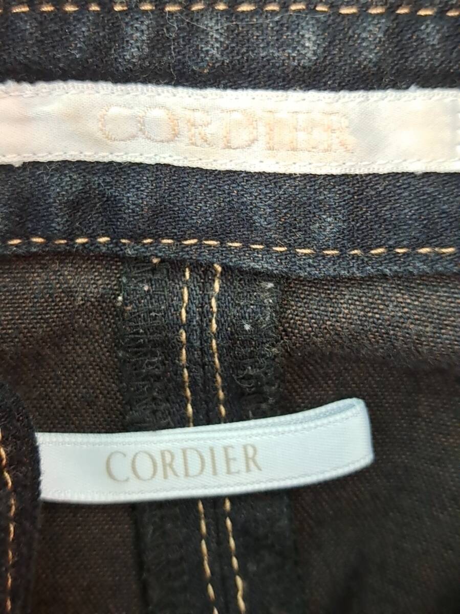 2点まとめ売り　CORDIER　コルディア　セットアップ ジャケット スカート 42（XLサイズ相当）紺・ビジュー 01_画像3