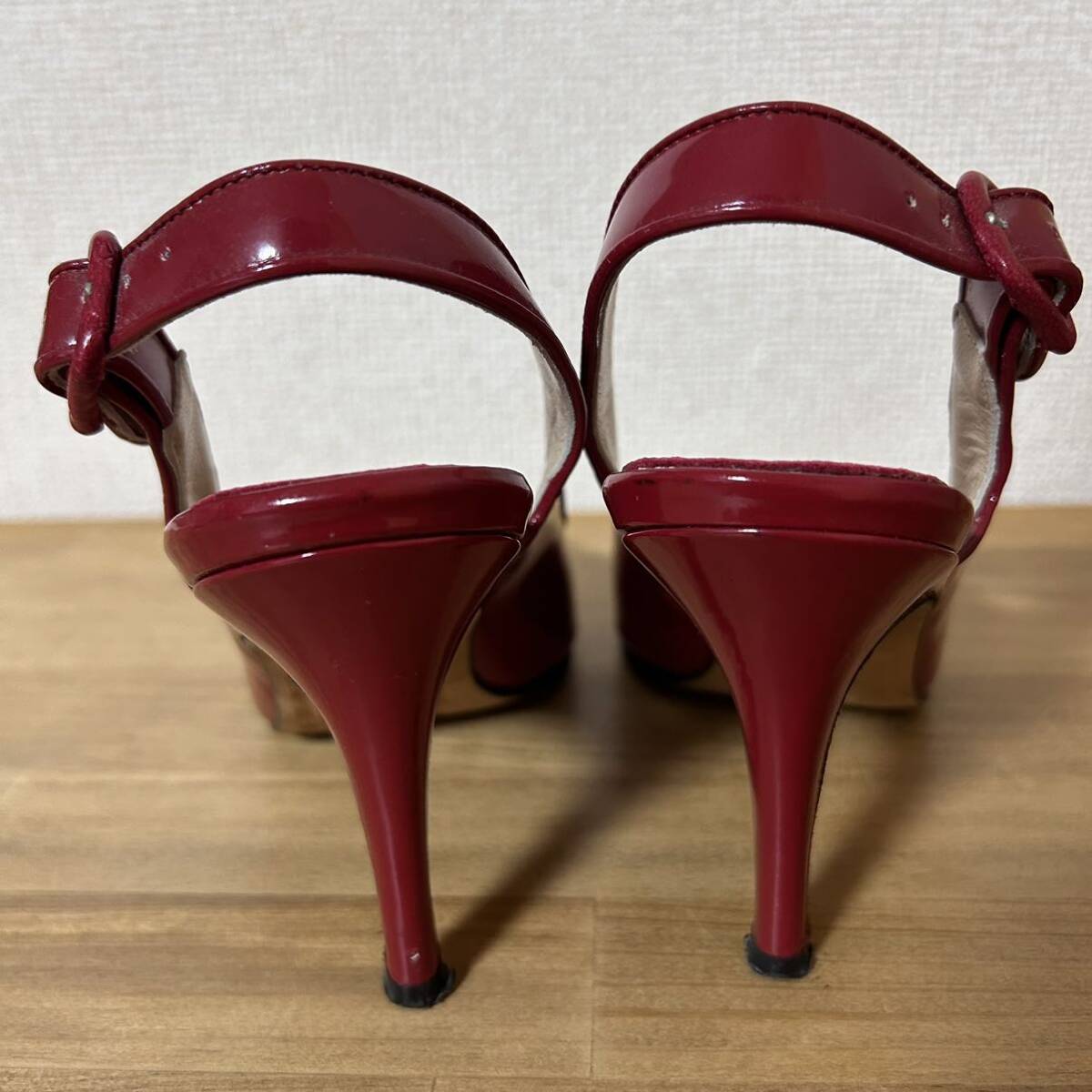 マノロブラニク　MANOLO BLAHNIK 赤色　レッド　21.5cm エナメル　パンプスサンダル　ハイヒール　ピンヒール_画像4