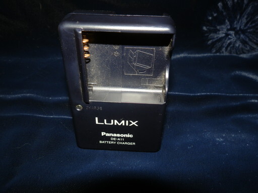 LUMIX（ルミックス） ミラーレス一眼カメラ・デジタルカメラ　Panasonic DMC-FX8　電源OK ジャンク品_画像8