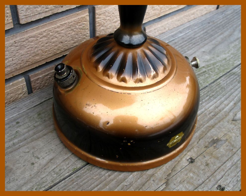 [M]132 Brown мгновенный свет Coleman янтарь затенитель от солнца прекрасный глянец. первоклассный товар 9/1934 год чай чёрный R55 бензин CQ лампа 