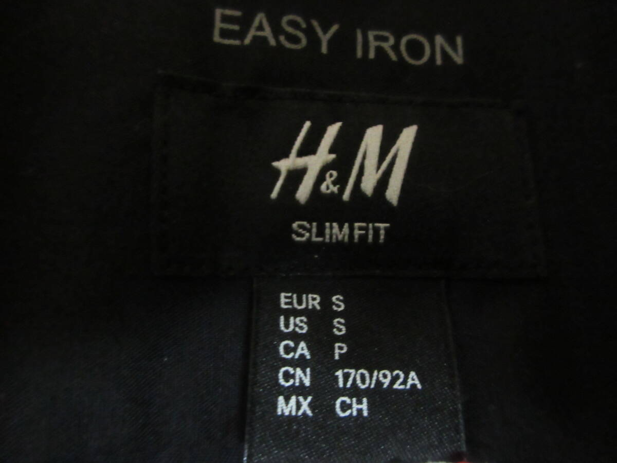 ⑤H&M　メンズ　黒長袖ワイシャツ　スリムフィット　イージーアイロン　サイズS～Mぐらい_画像6