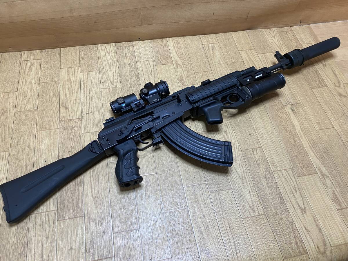程度良 GHK AK105 フルカスタム TROYパーツ ガスブローバック ライフル Trijicoｎ ＭＲＯ スコープ付の画像1