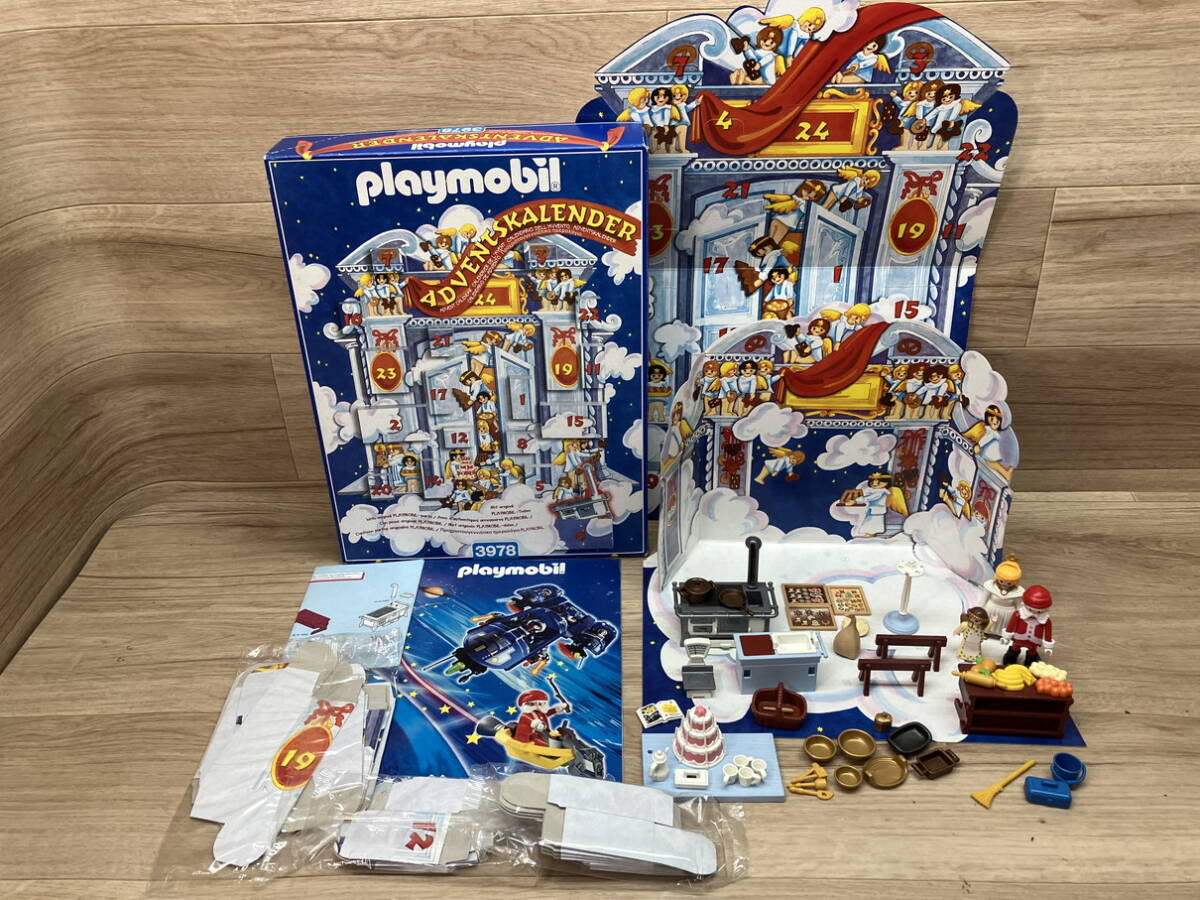 62. unopened Play Mobil 3915 3852 4561 3597 3971 other 3978 Ad vent calendar Play Mobil Christmas seal etc. together 