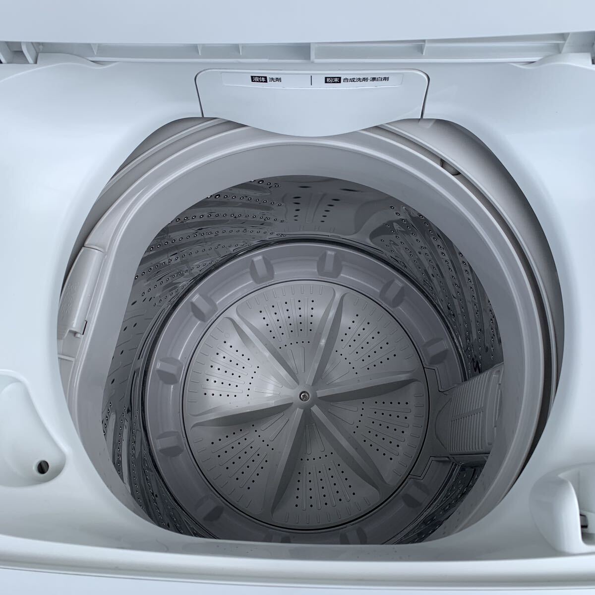 R☆美品☆全自動洗濯機 アイリスオーヤマ IRIS OHYAMA 洗濯機 全自動電気洗濯機 ホワイト 2023年製 家電 洗濯機 電化製品 IAW-T451の画像3