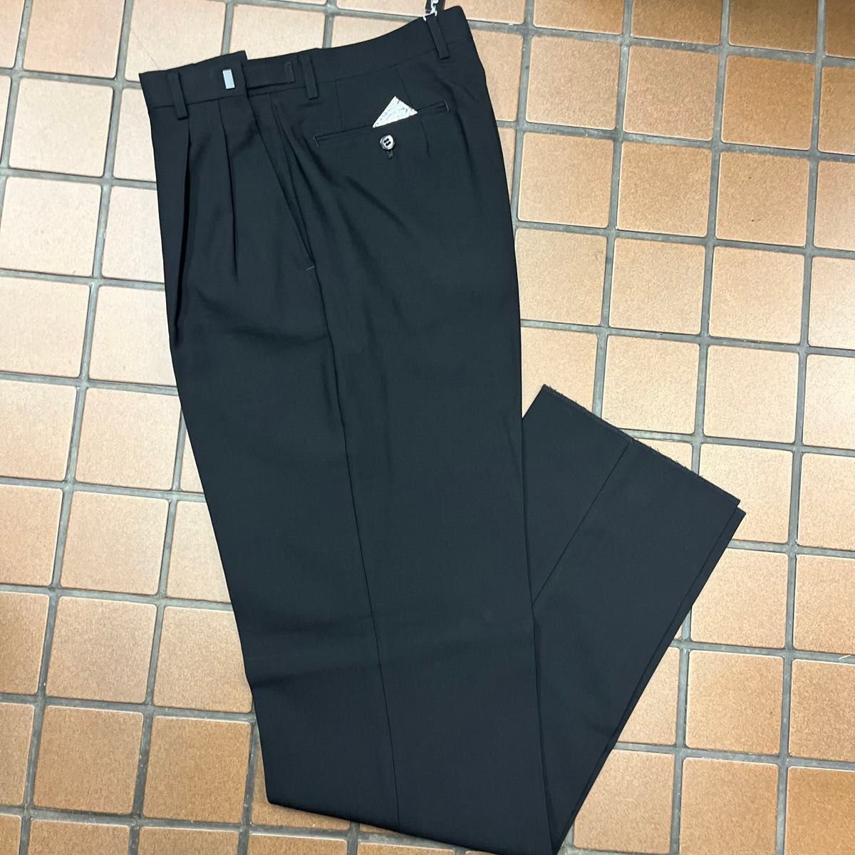 新品【Y6 L★高級礼服】3Bシングルスーツ メンズスーツ ブラックフォーマル 背抜き 冠婚葬祭 喪服 ブラック 黒 セットアップ